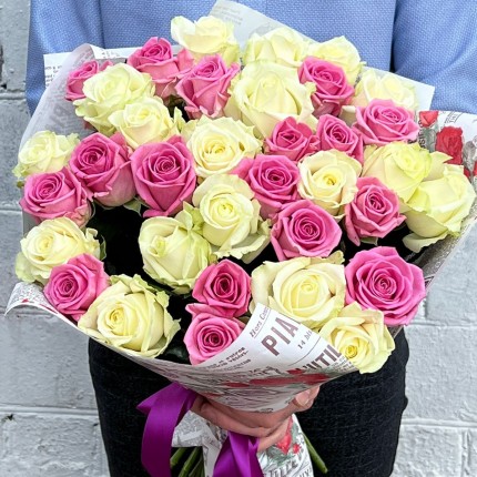 Букет "Розалита" из белых и розовых роз - заказать с доставкой в Рязани